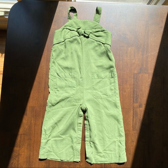 EUC Baby Girls Genuine Kids OshKosh Green Jumpsuit size 18m - Picture 2 of 4